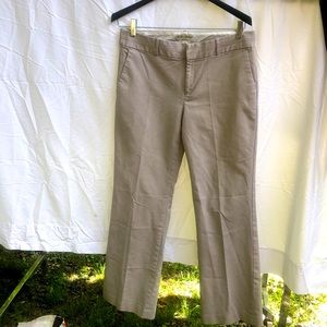 Size 12, Banana Rep, beige, dress oants, like new condition. True to fit.